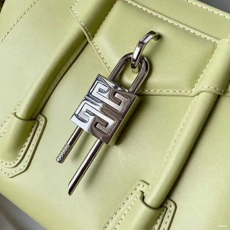 Givenchy Bags 2110SW0005 s 0630